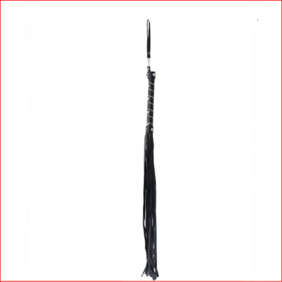 Chain Wrap Handle Whip w Studs Black